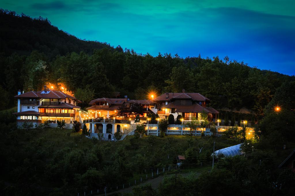 Lux Smestaj Ivanjicki Konaci Ivanjica Exterior foto